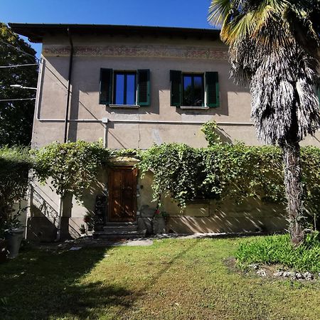 Curt Da Beta - Casa Vacanze Con Giardino, In Corte Del XVIII Secolo Malnate Exterior photo